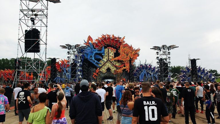 How To Prepare For Your First Hard Dance Music Festival